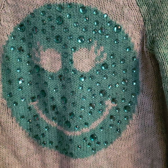 Justice Sweater - Picture 3 of 3